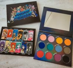 CASH Choose Your Fighter Eyeshadow Palette Accessories