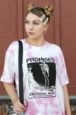 BROKEN PROMISES Beach Break Tee Pink