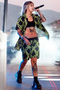 BROKEN PROMISES Link Up Button-Up Shirt Shirts