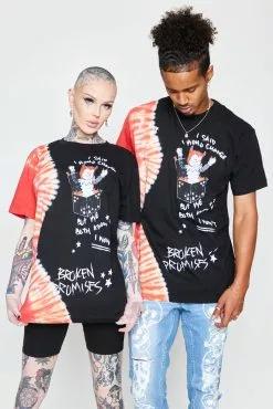 CASH Shirts Surprise Tee