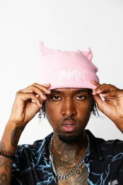 BROKEN PROMISES Headwear Graveyard Devil Horn Beanie - Pink