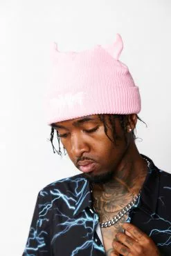 BROKEN PROMISES Headwear Graveyard Devil Horn Beanie - Pink