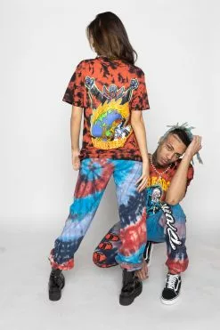 BROKEN PROMISES Shirts Never Forgive Red/Blk Crystal Wash Tee