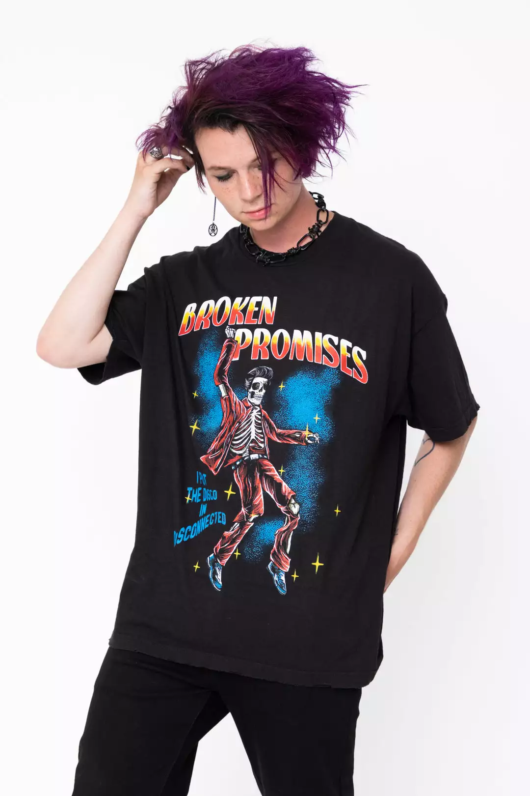 BROKEN PROMISES Shirts Disconnected Vintage Wash Tee Black