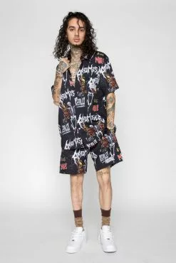 BROKEN PROMISES Buggerfly Shorts Black