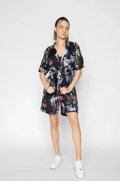 BROKEN PROMISES Shirts Buggerfly Button-Up, Black