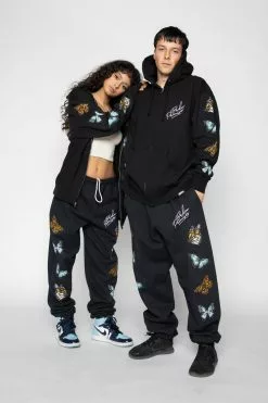 CASH Graceful Sweats