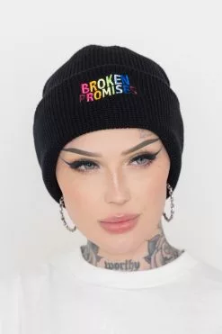 BROKEN PROMISES BP Tearbow Beanie Black Headwear