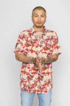 BROKEN PROMISES Scorpion Vines Red Button Up Shirt Shirts