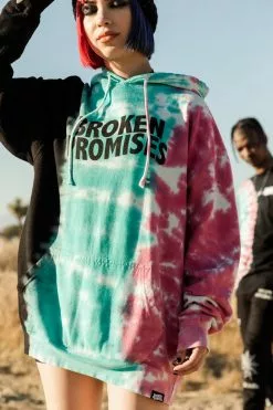 CASH Hoodies Wave Logo Tri-Color Hoodie