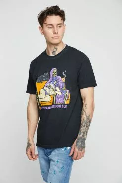 BROKEN PROMISES Shirts Couch Lock Oil Wash Tee