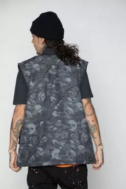 BROKEN PROMISES Catacombs Vest Black Outerwear